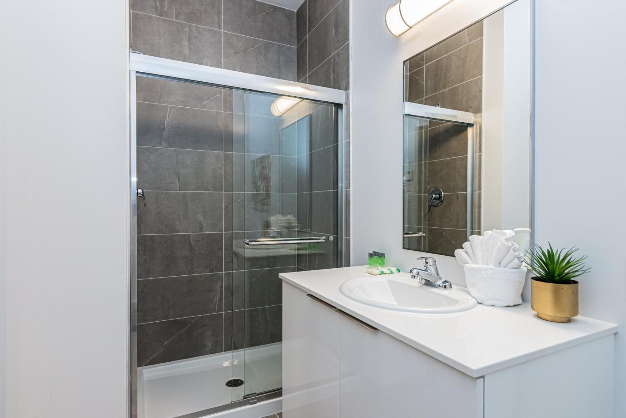 Wonderful New Studio Close To Mount Royal By Den Stays Montréal Szoba fotó